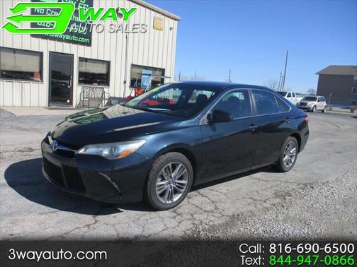 2016 Toyota Camry XLE
