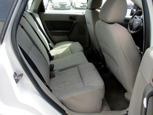 2010 Ford Focus SE