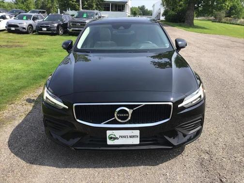 2020 Volvo S60 T6 Momentum