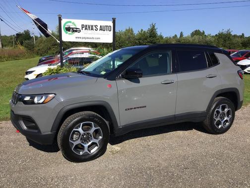 GRAY 2022 Jeep Compass Trailhawk