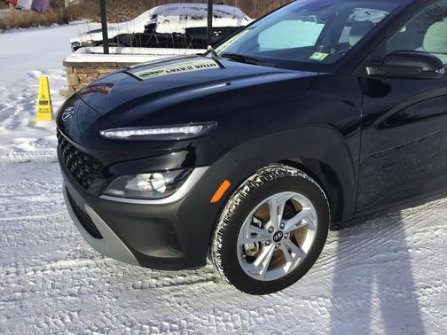 Black 2023 Hyundai KONA SEL