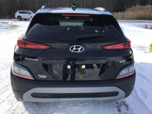 Black 2023 Hyundai KONA SEL