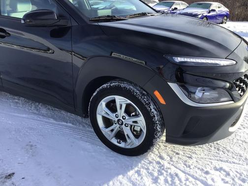 Black 2023 Hyundai KONA SEL