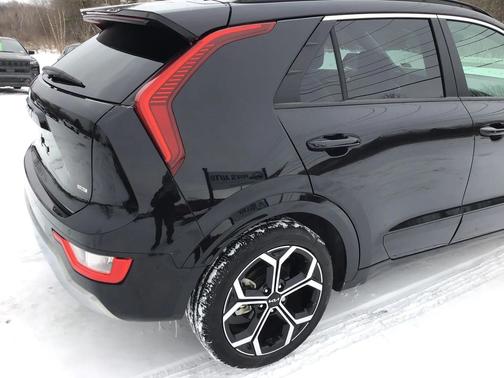 2023 Kia Niro Touring