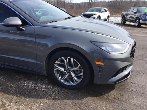 2022 Hyundai SONATA SEL
