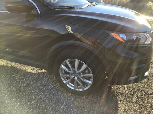 2021 Nissan Rogue Sport SV