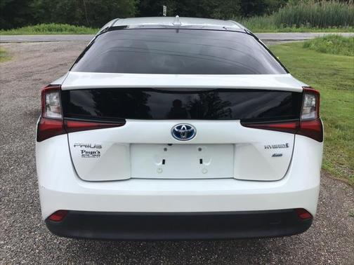 2021 Toyota Prius L
