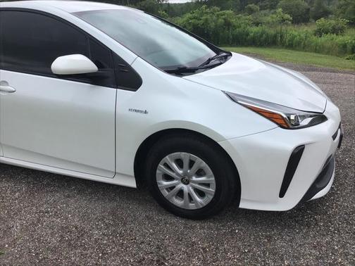 2021 Toyota Prius L
