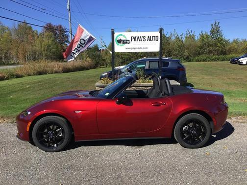 2021 Mazda MX-5 Miata Sport