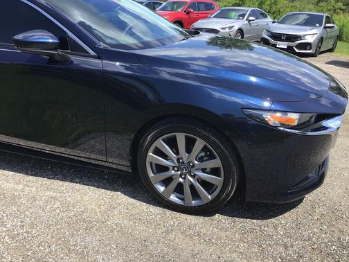 2024 Mazda Mazda3 FWD w/Preferred Package
