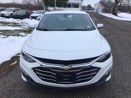 2022 Chevrolet Malibu FWD LT