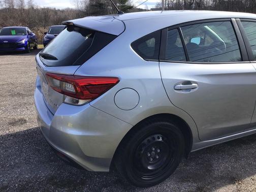 2022 Subaru Impreza Base