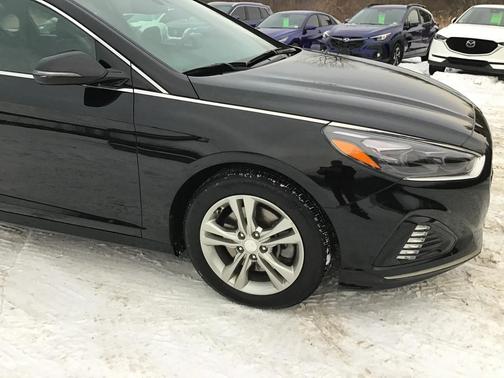 2018 Hyundai SONATA Limited