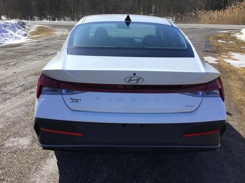 2025 Hyundai ELANTRA HEV Blue