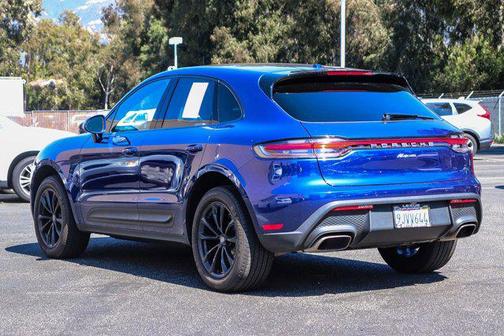 2023 Porsche Macan Base