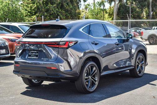 2025 Lexus NX 450h+ Luxury