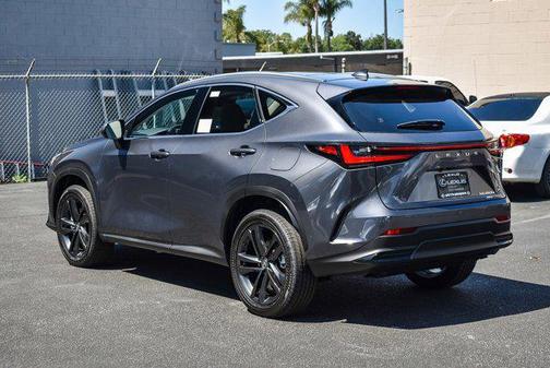 2025 Lexus NX 450h+ Luxury