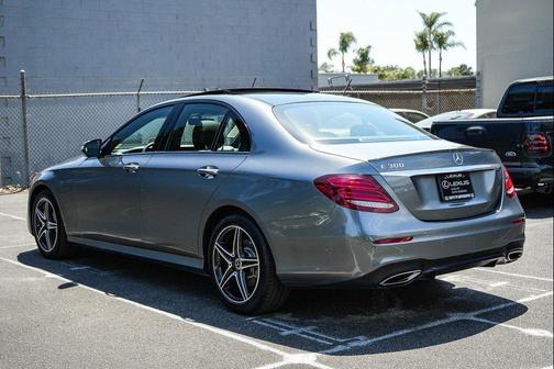 Selenite Gray Metallic 2018 Mercedes-Benz E-Class E 300