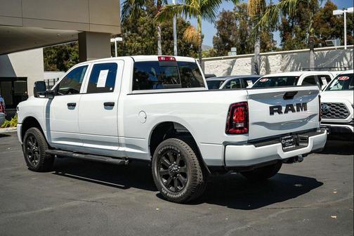 Bright White Clearcoat 2026 RAM 2500 Black Express Crew Cab 4x2 6'4' Box
