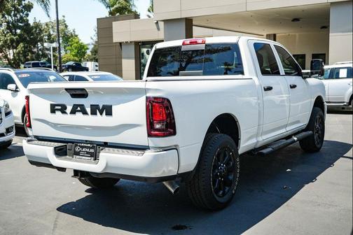 Bright White Clearcoat 2026 RAM 2500 Black Express Crew Cab 4x2 6'4' Box