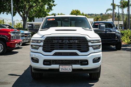 Bright White Clearcoat 2026 RAM 2500 Black Express Crew Cab 4x2 6'4' Box
