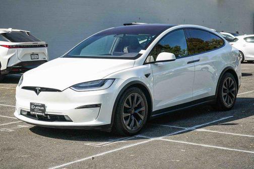 2023 Tesla Model X Standard Range