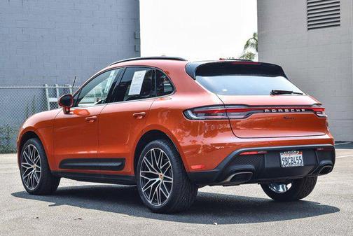 2022 Porsche Macan Base