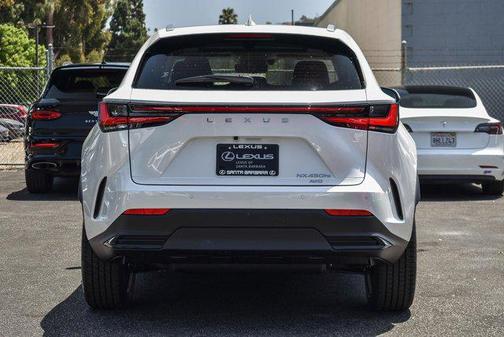 2025 Lexus NX 450h+ Luxury