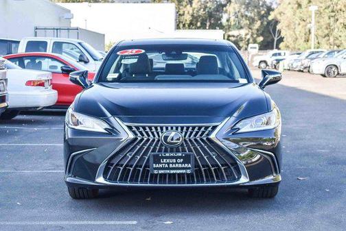 2025 Lexus ES 300h Base