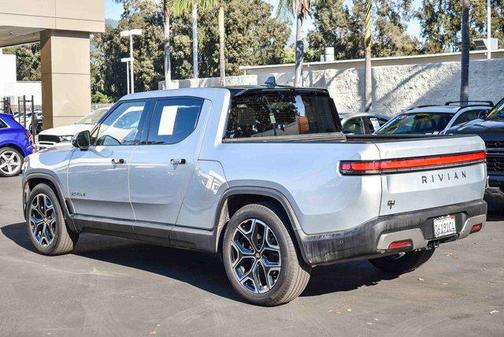 2025 Rivian R1T Adventure