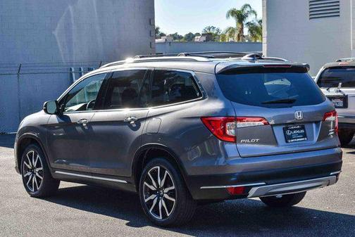 2019 Honda Pilot Touring 8-Passenger