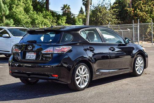 2011 Lexus CT 200h Base