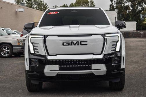 2025 GMC Sierra EV Max Range Denali