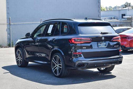 2022 BMW X5 M50i
