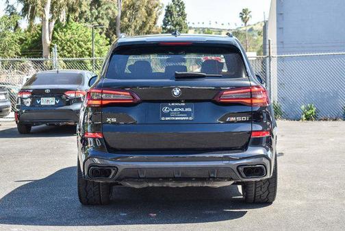 2022 BMW X5 M50i
