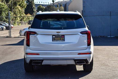 2022 Cadillac XT6 Premium Luxury FWD