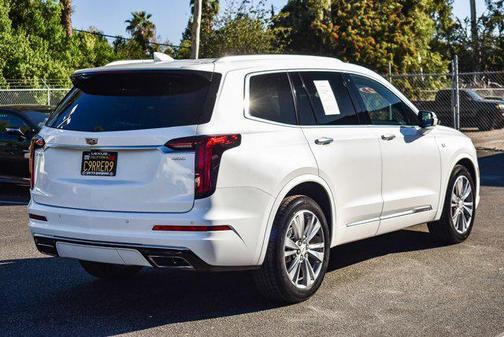 2022 Cadillac XT6 Premium Luxury FWD