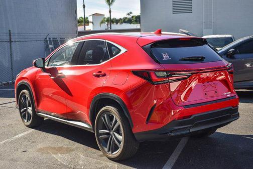 2023 Lexus NX 450h+ Luxury