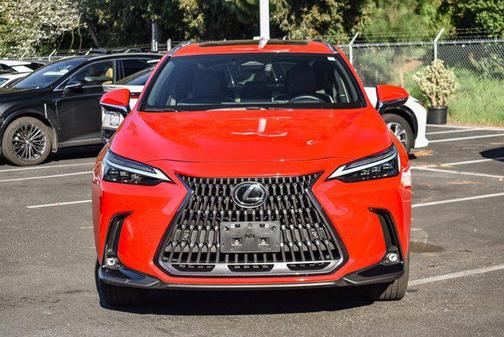 2023 Lexus NX 450h+ Luxury