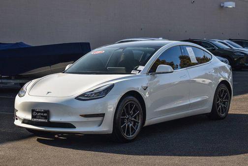 2018 Tesla Model 3 Mid Range