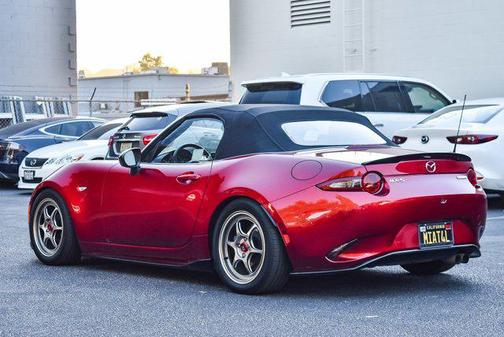 2023 Mazda MX-5 Miata Sport