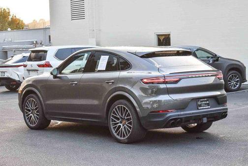 2022 Porsche Cayenne Cayenne