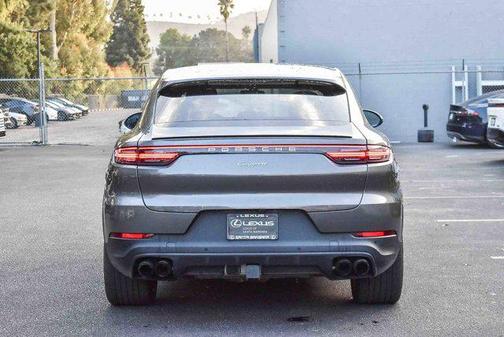 2022 Porsche Cayenne Cayenne