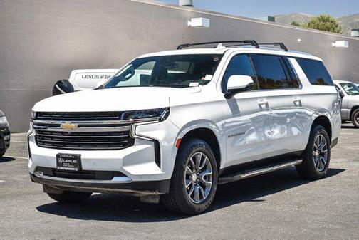 2023 Chevrolet Suburban LT