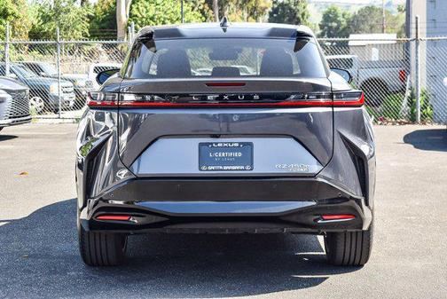 2023 Lexus RZ 450e Luxury