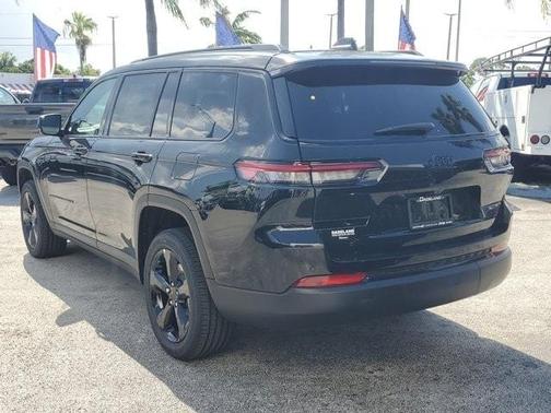 2025 Jeep Grand Cherokee L Laredo
