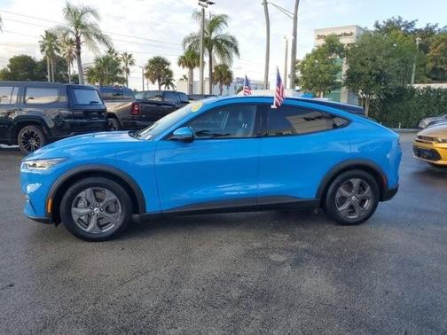 2022 Ford Mustang Mach-E Select