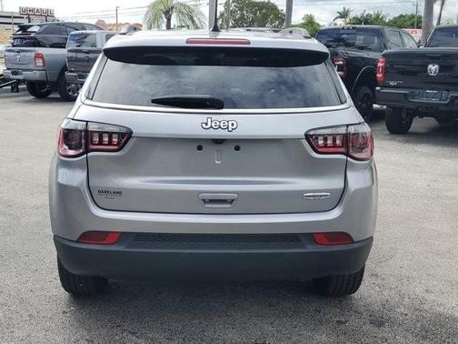 2022 Jeep Compass Altitude