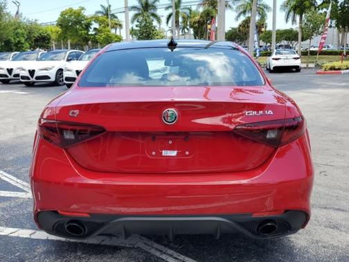 2023 Alfa Romeo Giulia Veloce