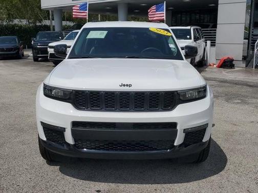 Bright White Clearcoat 2023 Jeep Grand Cherokee L Limited